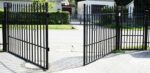 CAMBRIDGE courtyard gate driveway gate entrance gate garden gate with 7cm posts 400cm x 150cm - Image 2